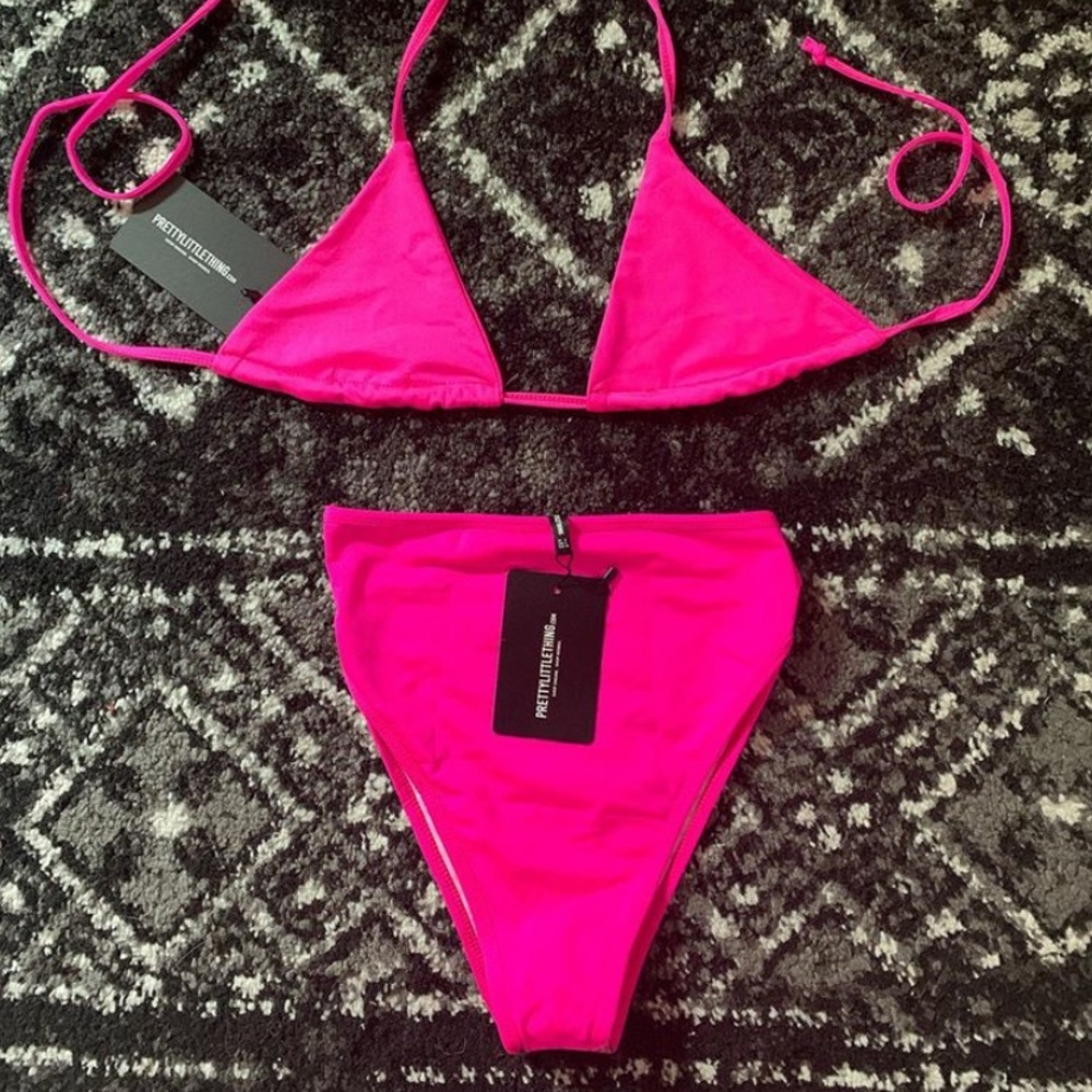 PRETTY LITTLE THING BIKINI